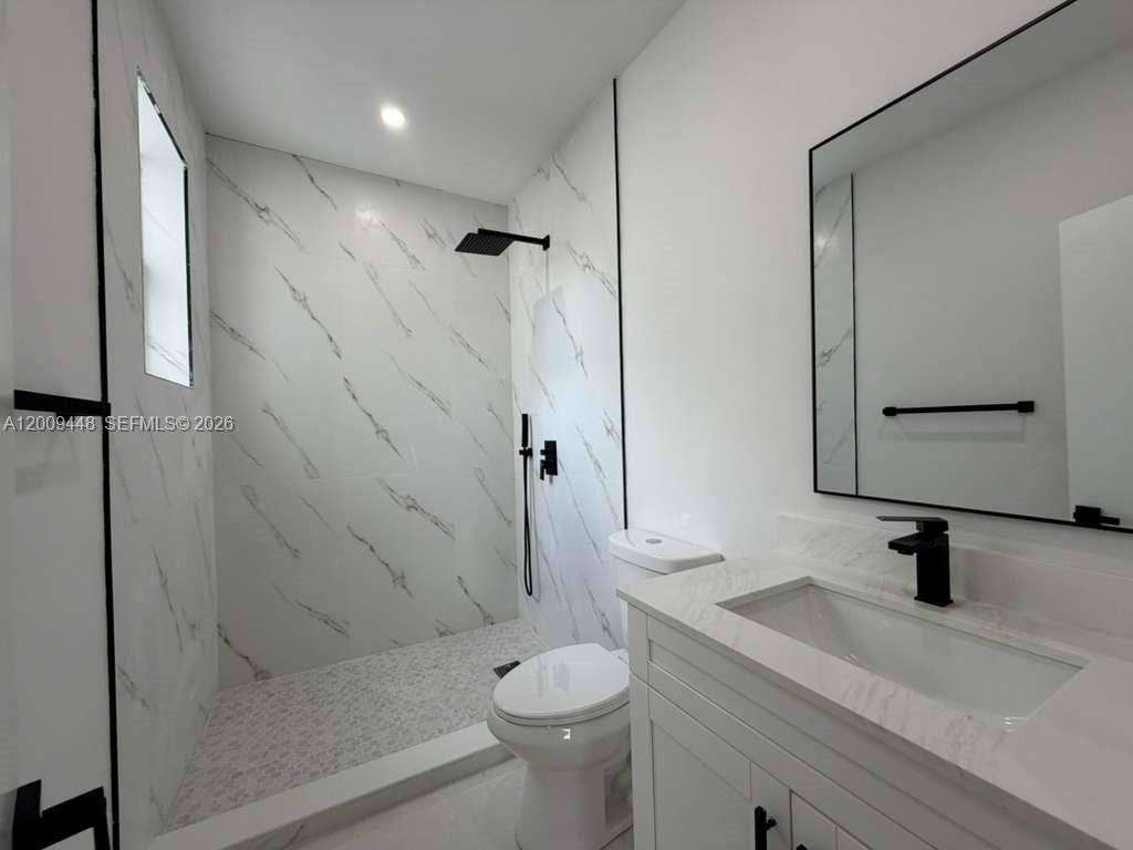 2425 SW 6th St , Unit 5, Miami, FL 33135 Photo