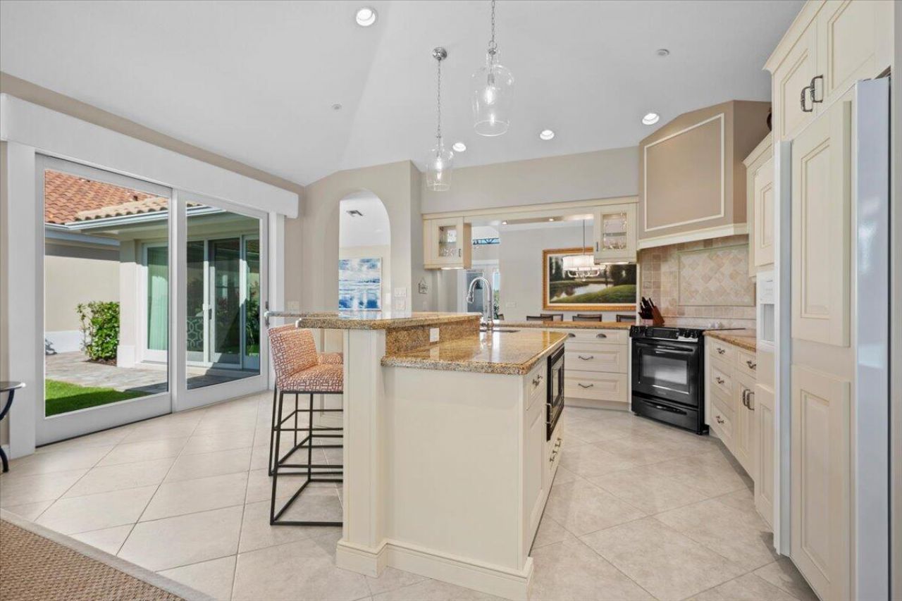 16842 Bay Street, Jupiter, FL 33477 Photo