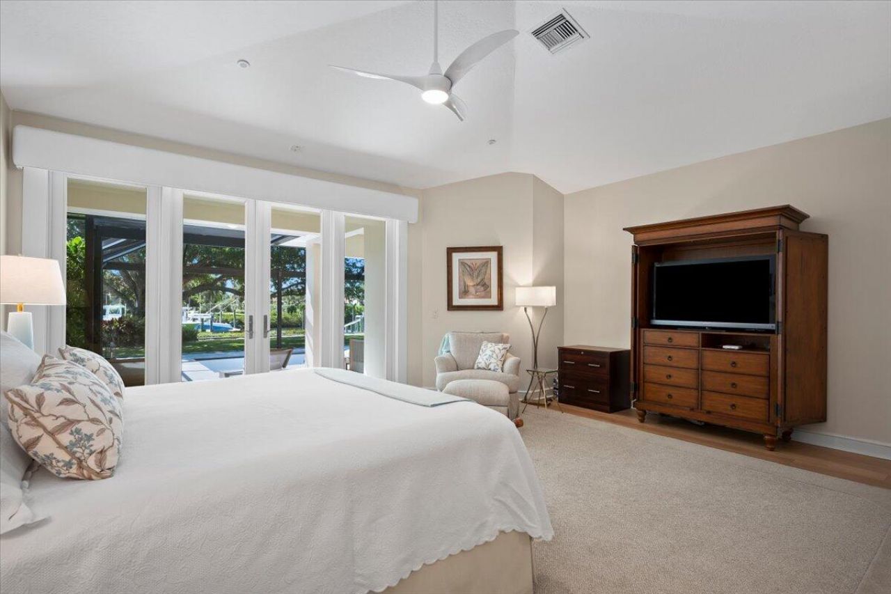 16842 Bay Street, Jupiter, FL 33477 Photo