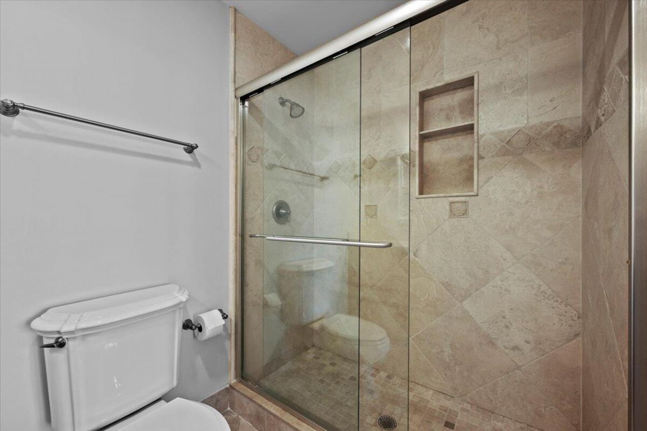 16842 Bay Street, Jupiter, FL 33477 Photo