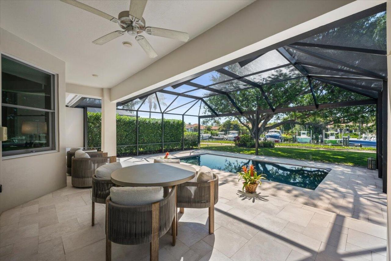 16842 Bay Street, Jupiter, FL 33477 Photo