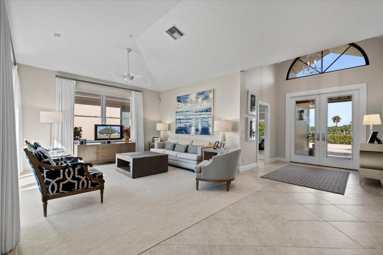 16842 Bay Street, Jupiter, FL 33477 Photo