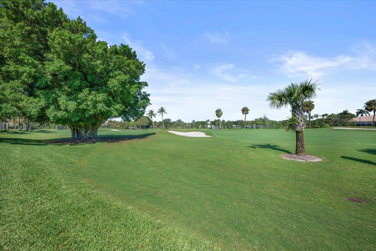 16842 Bay Street, Jupiter, FL 33477 Photo