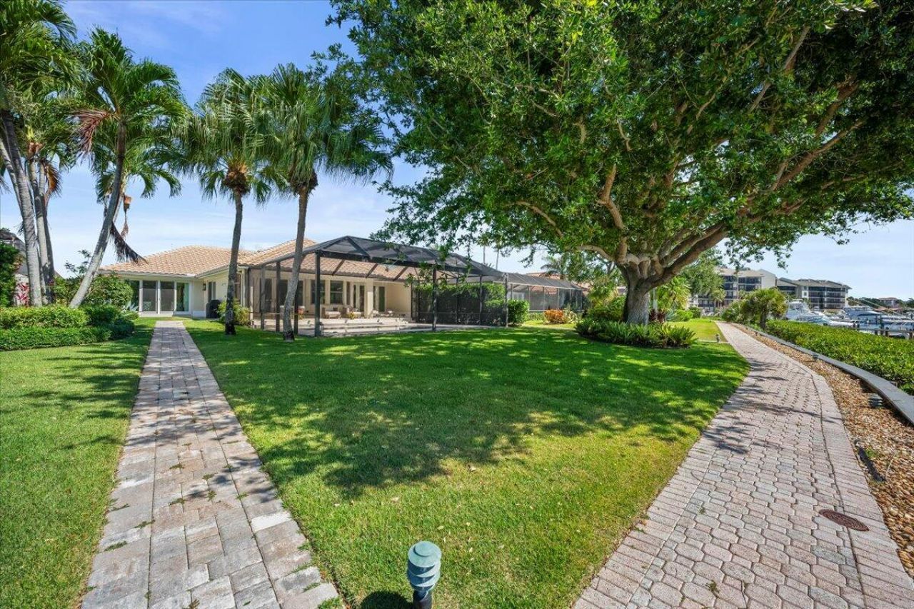 16842 Bay Street, Jupiter, FL 33477 Photo