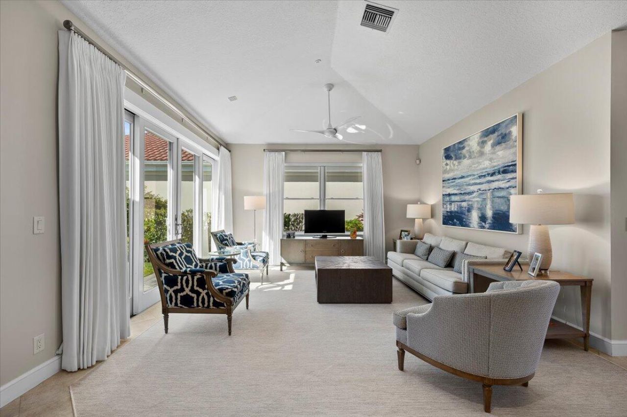 16842 Bay Street, Jupiter, FL 33477 Photo