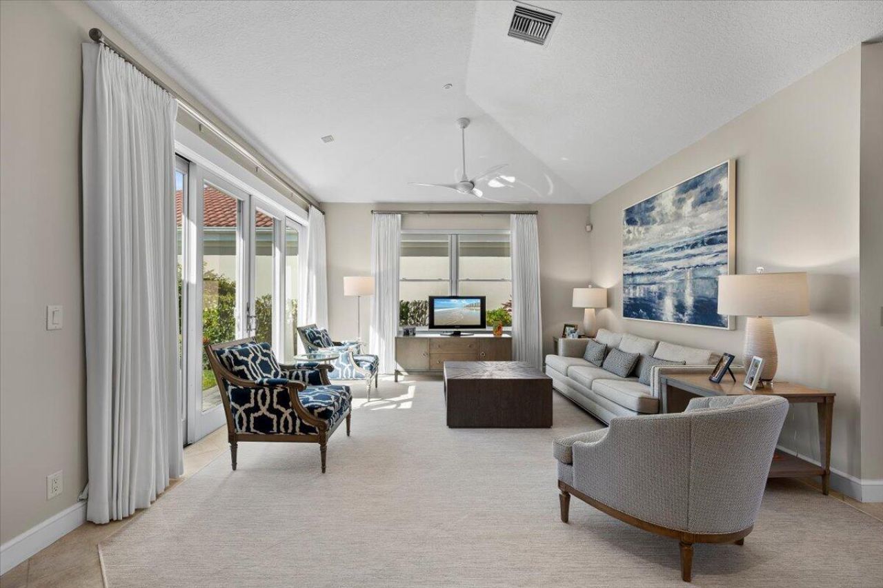 16842 Bay Street, Jupiter, FL 33477 Photo