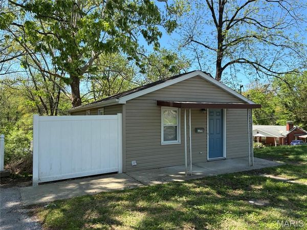 1215 Western Avenue, Swansea, IL 62226
