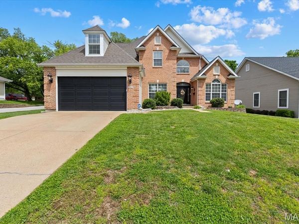 21 W Waymire Avenue, St Louis, MO 63119