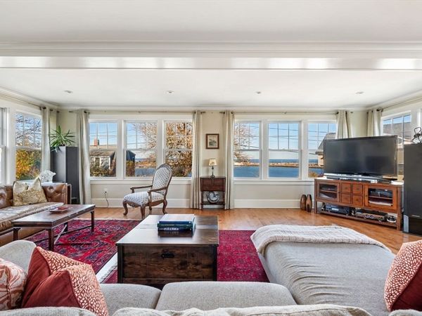 77 Salisbury Street, Hull, MA 02045