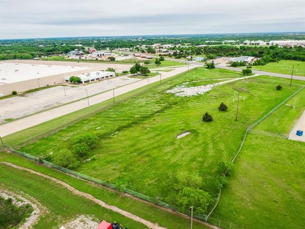 2300 S Business Hwy 45 , Corsicana, TX 75110