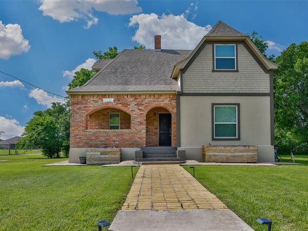 230 E Main Street, Lindsay, TX 76250