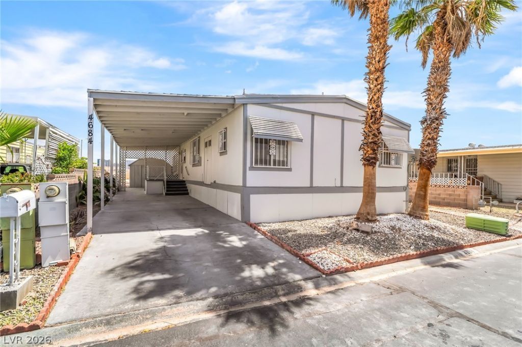 4684 Royal Ridge Way, Las Vegas, NV 89103 Main Photo