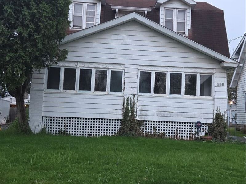559 Redondo Road, Youngstown, OH 44504 Photo 2