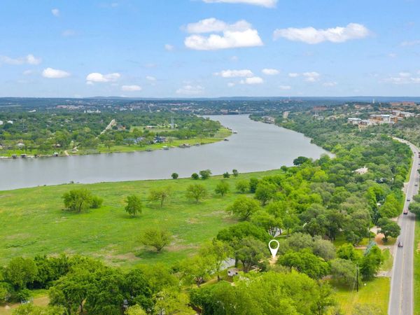 2004 W Fm 2147, Horseshoe Bay, TX 78657