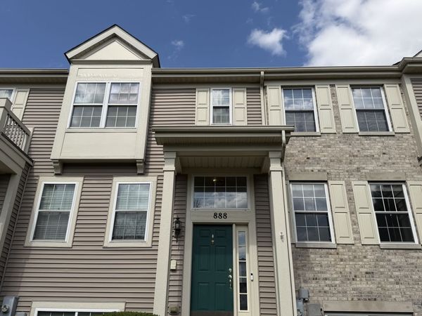 888 Galway Lane , Pingree Grove, IL 60140