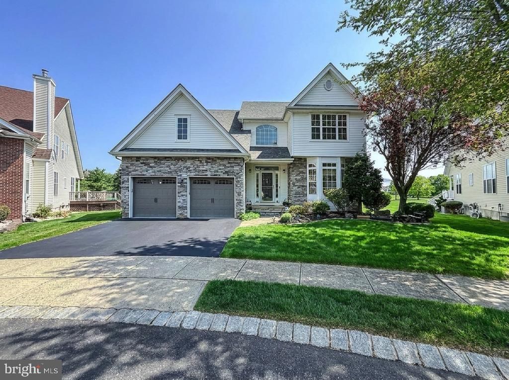 16 Tryall Boulevard, Monroe Township, NJ 08831 Main Photo