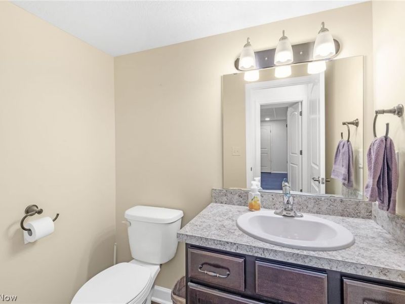 3367 Wicker Street NE, Canton, OH 44721 Photo 23