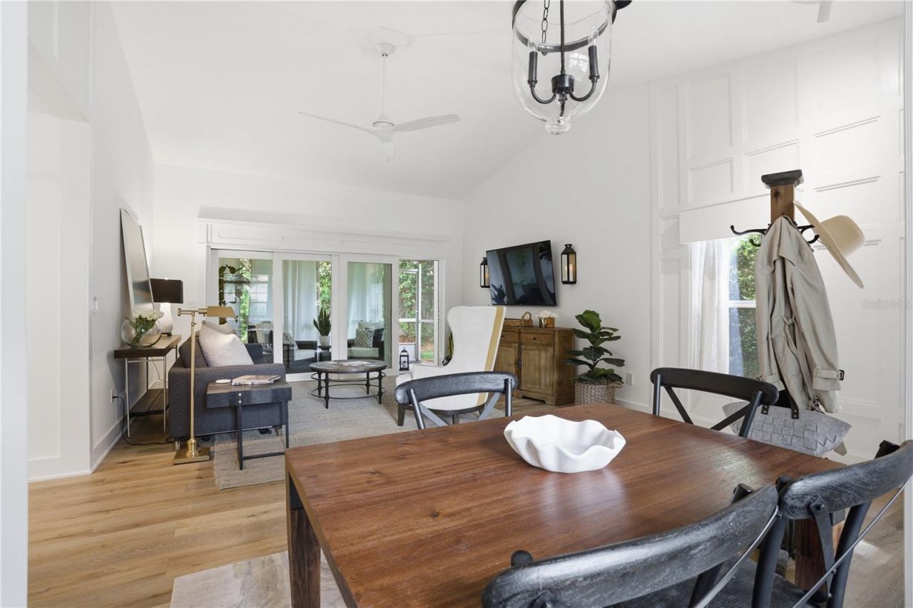 5425 Admiral Way, Unit 1, Oxford, FL 34484 Photo