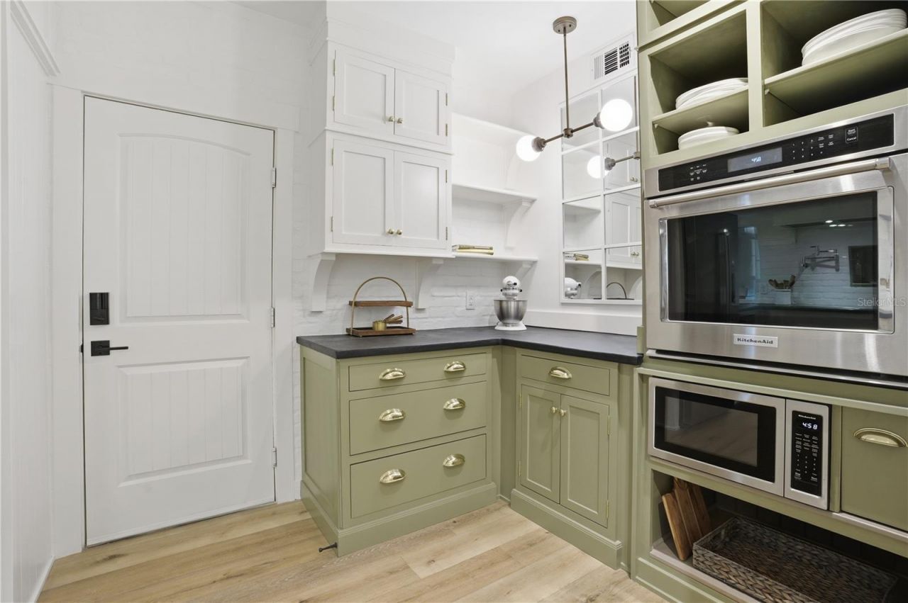5425 Admiral Way, Unit 1, Oxford, FL 34484 Photo