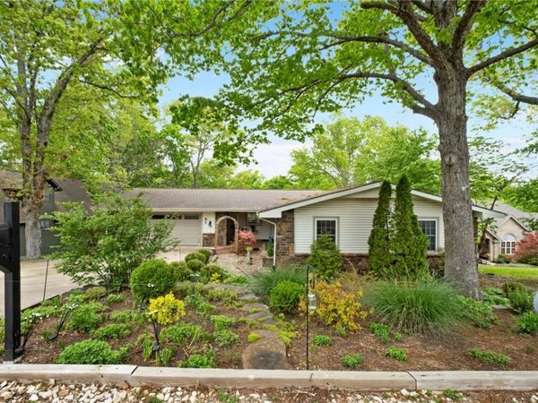 51 Mayfair Drive , Bella Vista, AR 72715