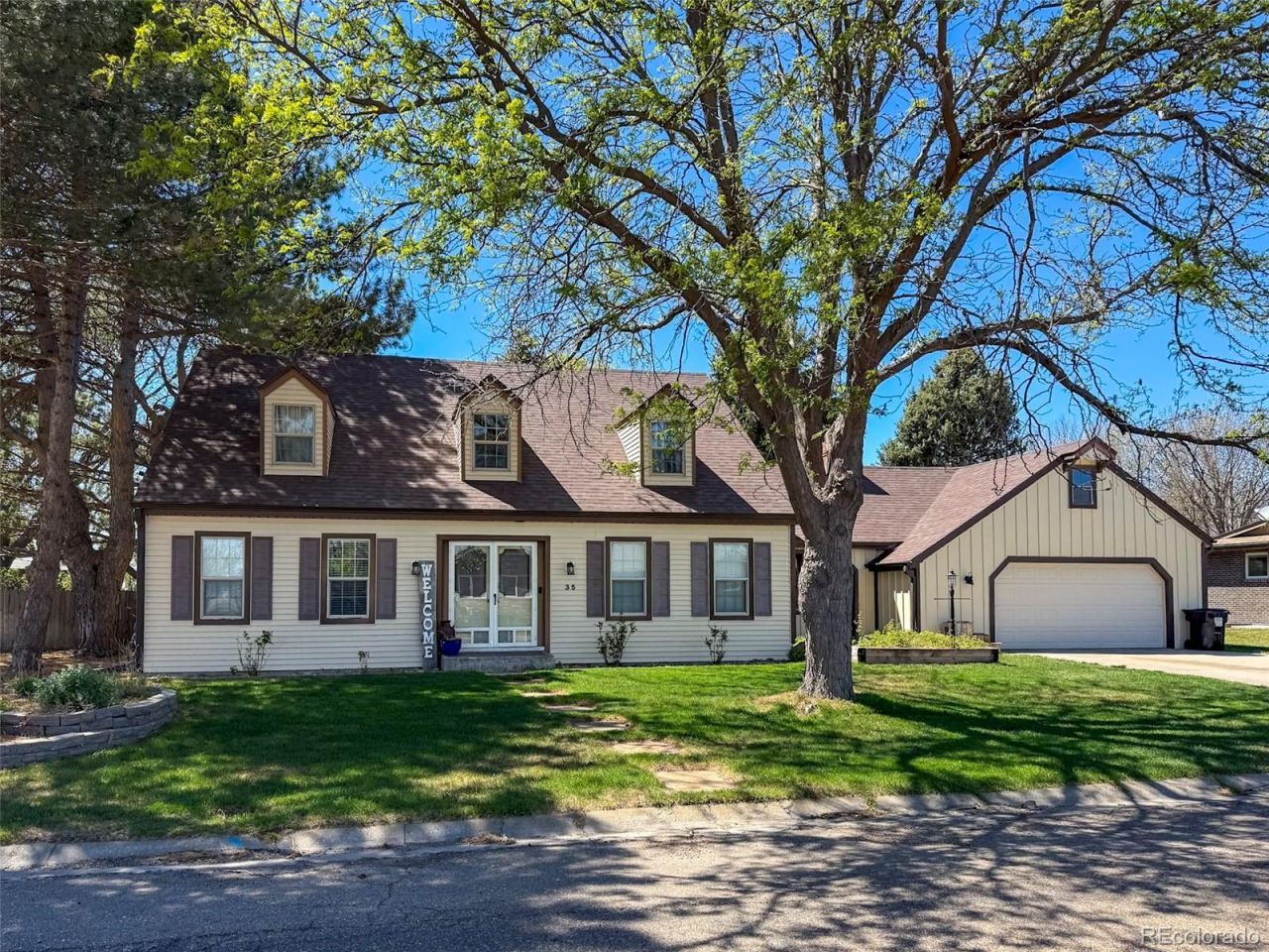 35 Cedar Circle, Burlington, CO 80807 Main Photo