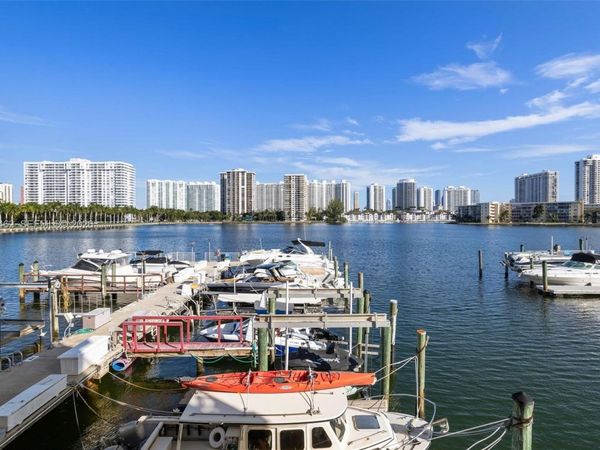18071 Biscayne Blvd, Unit 802, Aventura, FL 33160