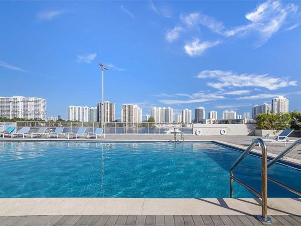18071 Biscayne Blvd, Unit 802, Aventura, FL 33160