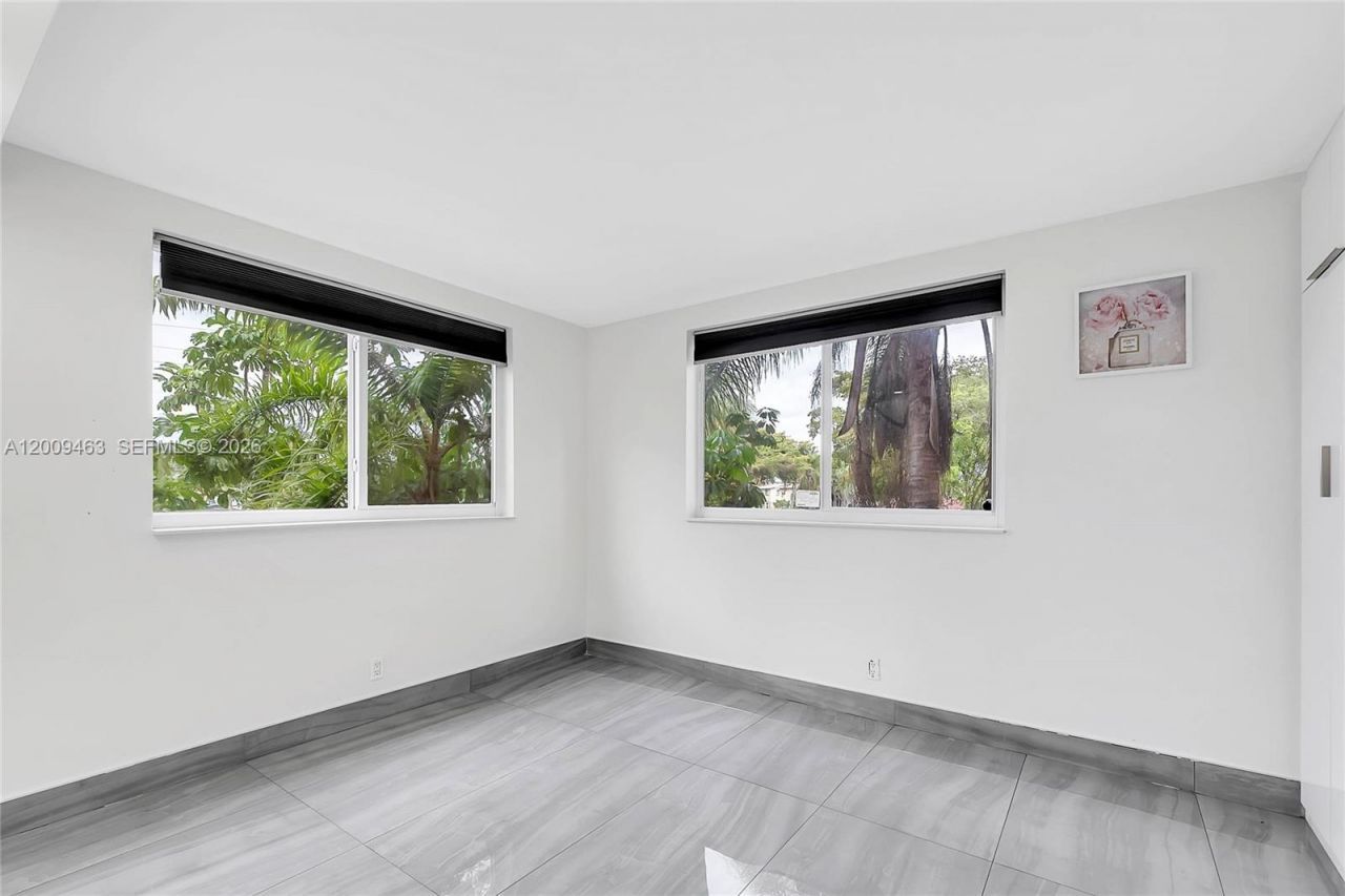 5260 NW 11th St, Unit 201, Plantation, FL 33313 Photo