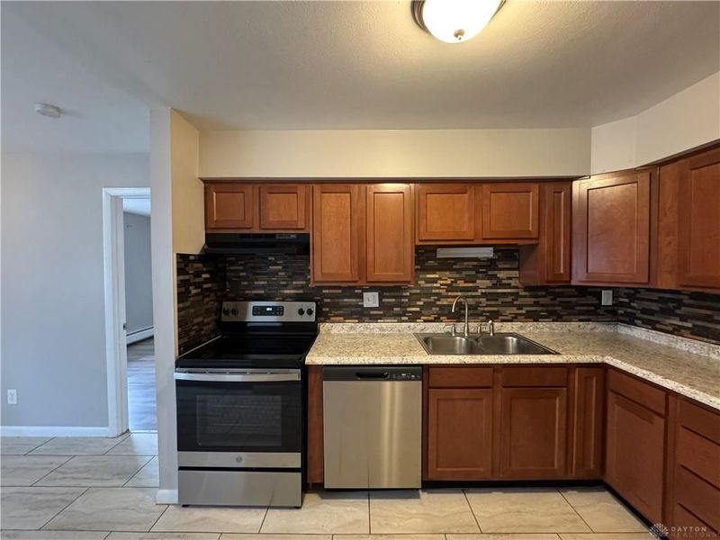 3040 E Dorothy Lane, Unit 23, Kettering, OH 45420 Photo 4