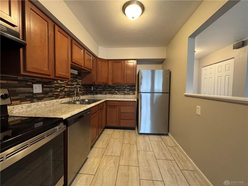 3040 E Dorothy Lane, Unit 23, Kettering, OH 45420 Photo 6