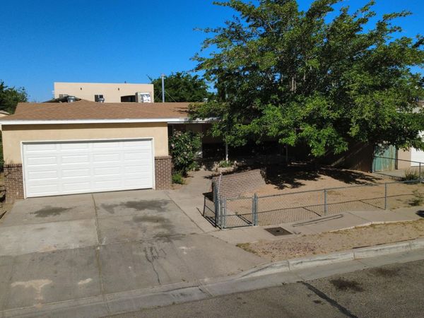 1337 Lucretia Street SW, Albuquerque, NM 87121