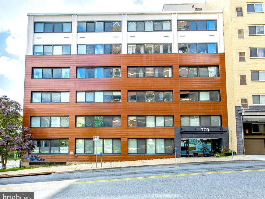 700 Roeder Road, Unit 105, Silver Spring, MD 20910 Main Photo