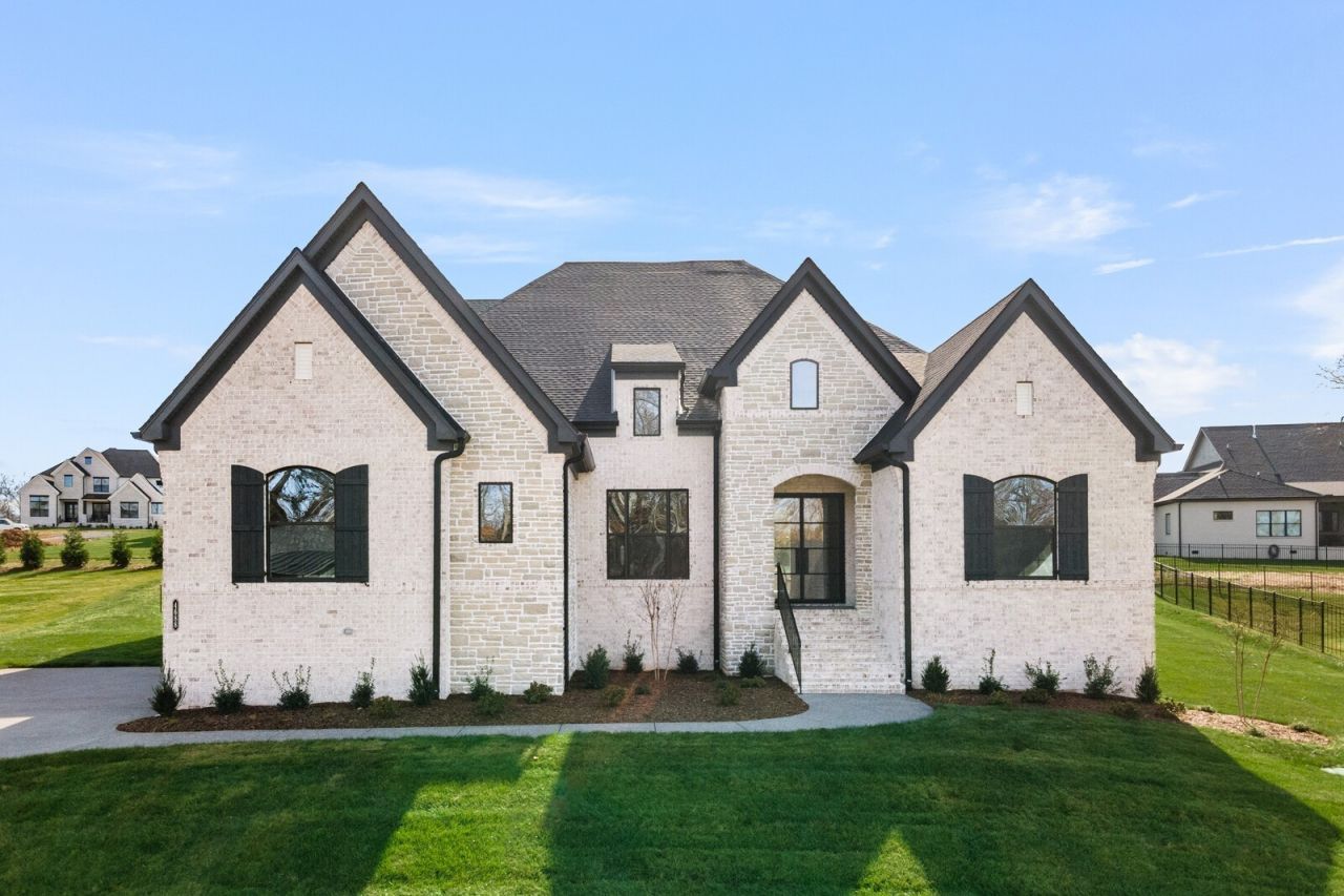 530 Divine Ct, Arrington, TN 37014 Main Photo