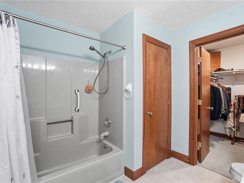 1897 Thornwood Court, Troy, OH 45373 Photo 38