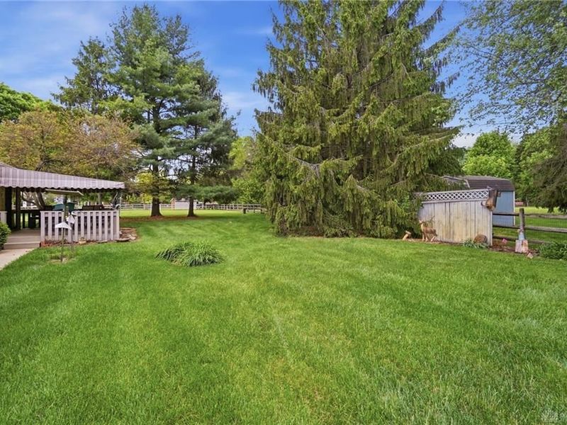 1897 Thornwood Court, Troy, OH 45373 Photo 50