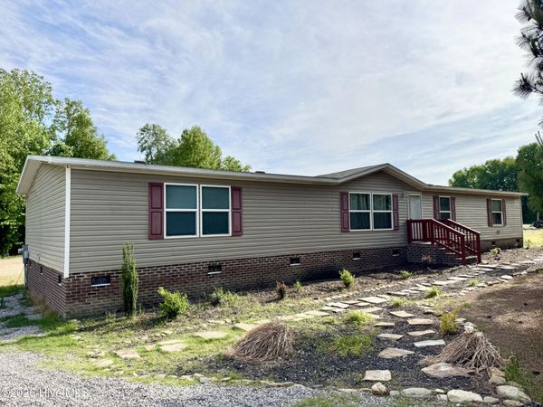 6332 Pine Meadows Road , Elm City, NC 27822