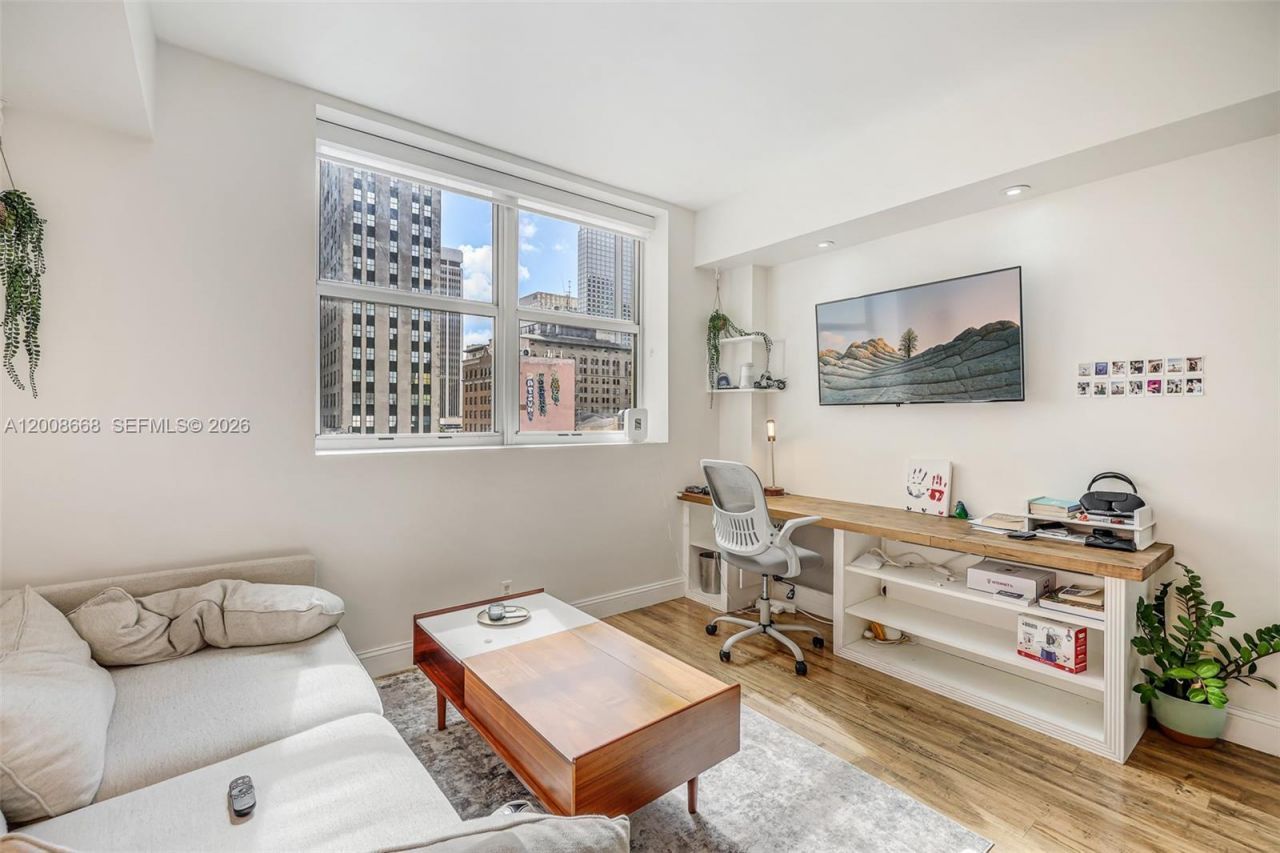 111 E Flagler St , Unit 708, Miami, FL 33131 Photo
