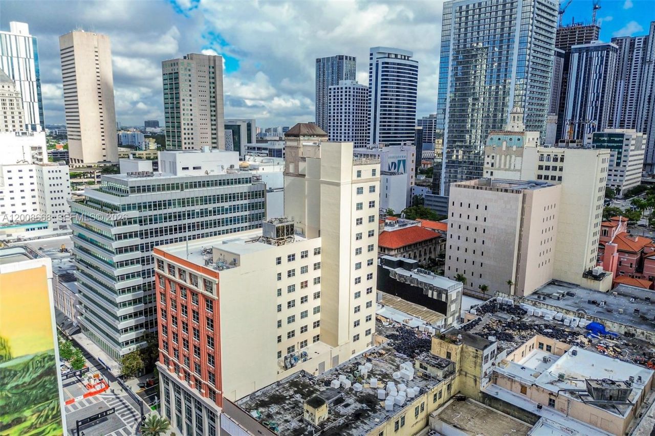 111 E Flagler St , Unit 708, Miami, FL 33131 Photo