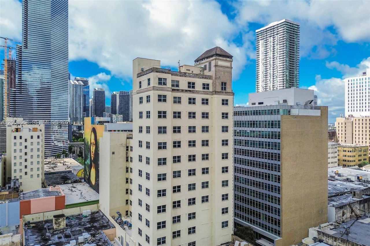 111 E Flagler St , Unit 708, Miami, FL 33131 Photo