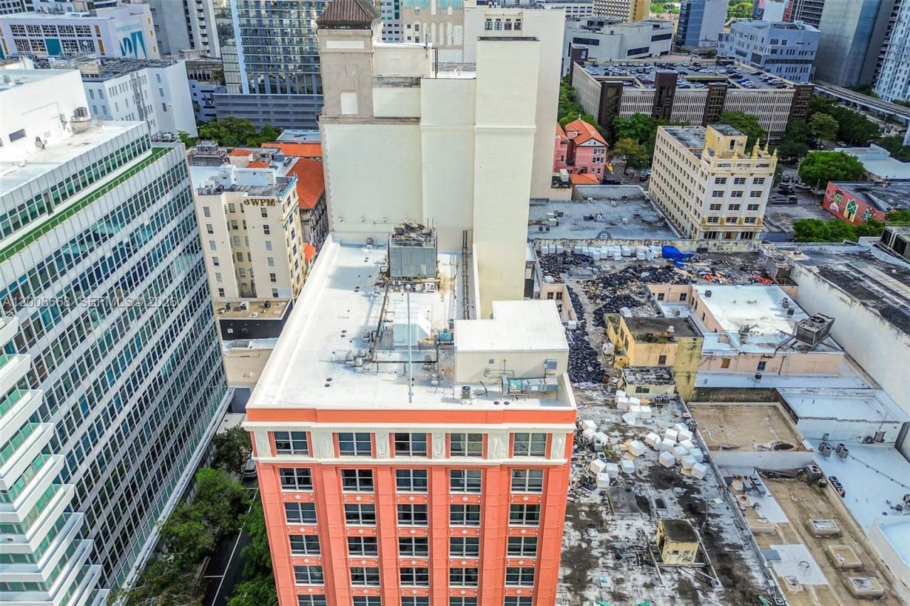 111 E Flagler St , Unit 708, Miami, FL 33131 Photo