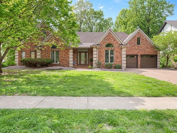 1005 Timberlake Drive, Edwardsville, IL 62025