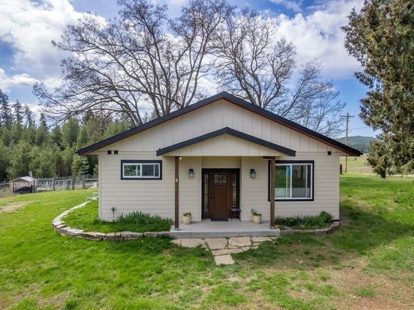 332 Bergen Rd, Newport, WA 99156