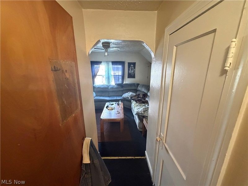 11116 Lardet Avenue, Cleveland, OH 44104 Photo 6