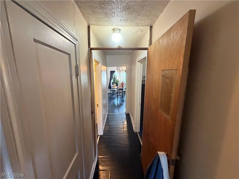 11116 Lardet Avenue, Cleveland, OH 44104 Photo 9