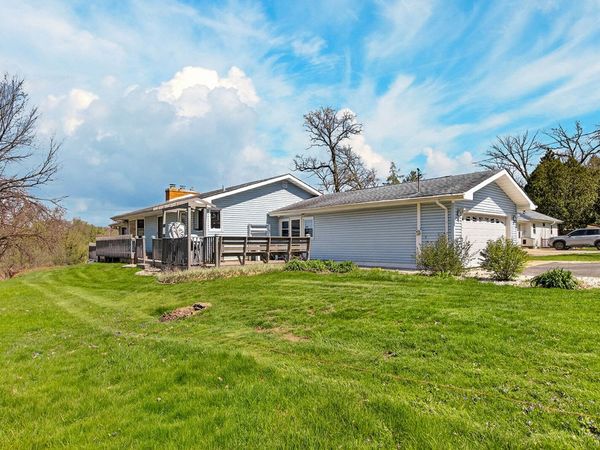 4235 Oaklane Road , Rockford, IL 61109