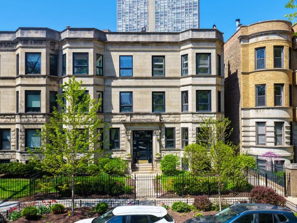 634 W GRACE Street , Unit 1E, Chicago, IL 60613