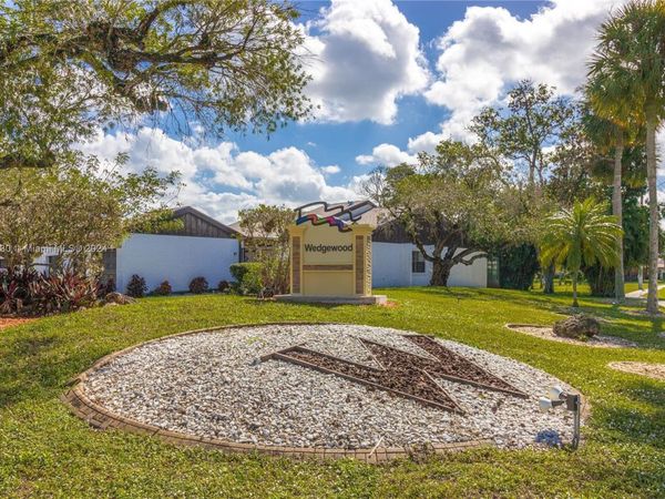 6343 W Pinehurst Cir W W, Unit D36, Tamarac, FL 33321