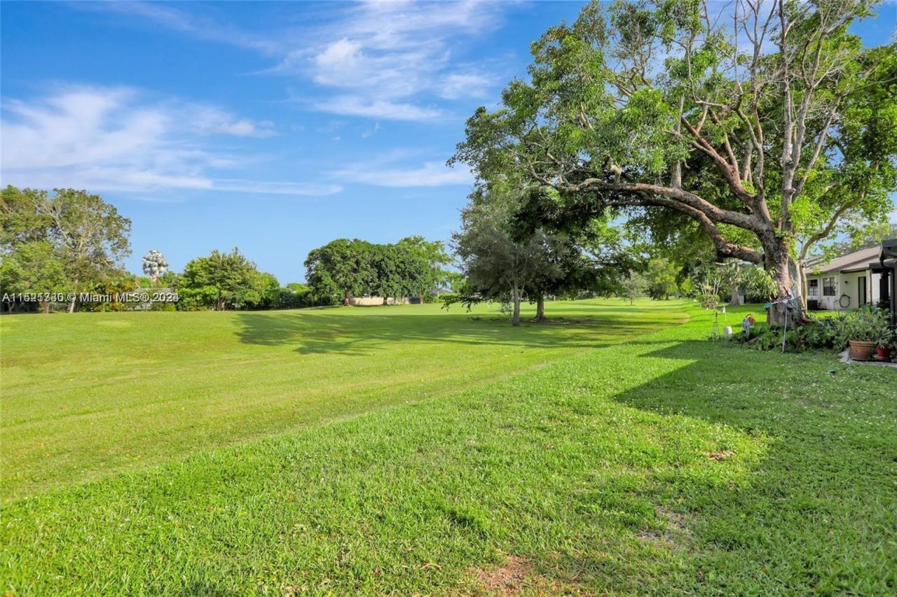6343 W Pinehurst Cir W W, Unit D36, Tamarac, FL 33321 Photo