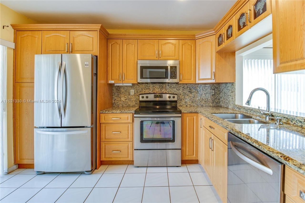 6343 W Pinehurst Cir W W, Unit D36, Tamarac, FL 33321 Photo