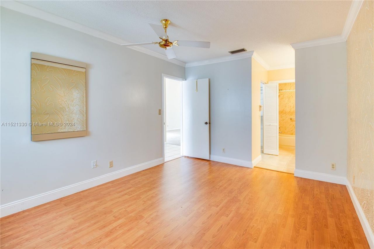 6343 W Pinehurst Cir W W, Unit D36, Tamarac, FL 33321 Photo